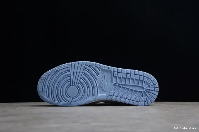 1st Kicks Jordan Low 1 (W) Blue DC0774-050 University 0610